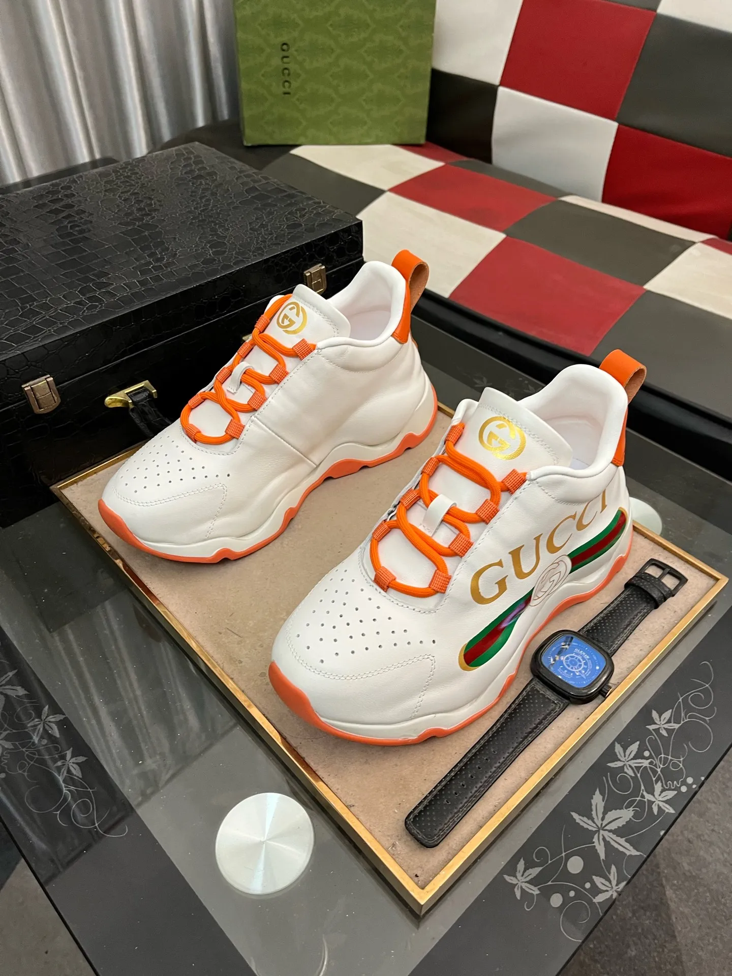 Men's shoes 💰640⌚️⌚️[Gucci] Gucci's latest casual men's shoes, welcome to 1:1 comparison, the most popular Hong Kong counter casual shoes, counter quality, support inspection, high-quality workmanship, the upper is made of Italian imported calfskin, breathable mesh insole original fashion sports outsole, casual fashion, high-end quality, size: 38-442️⃣Colors available